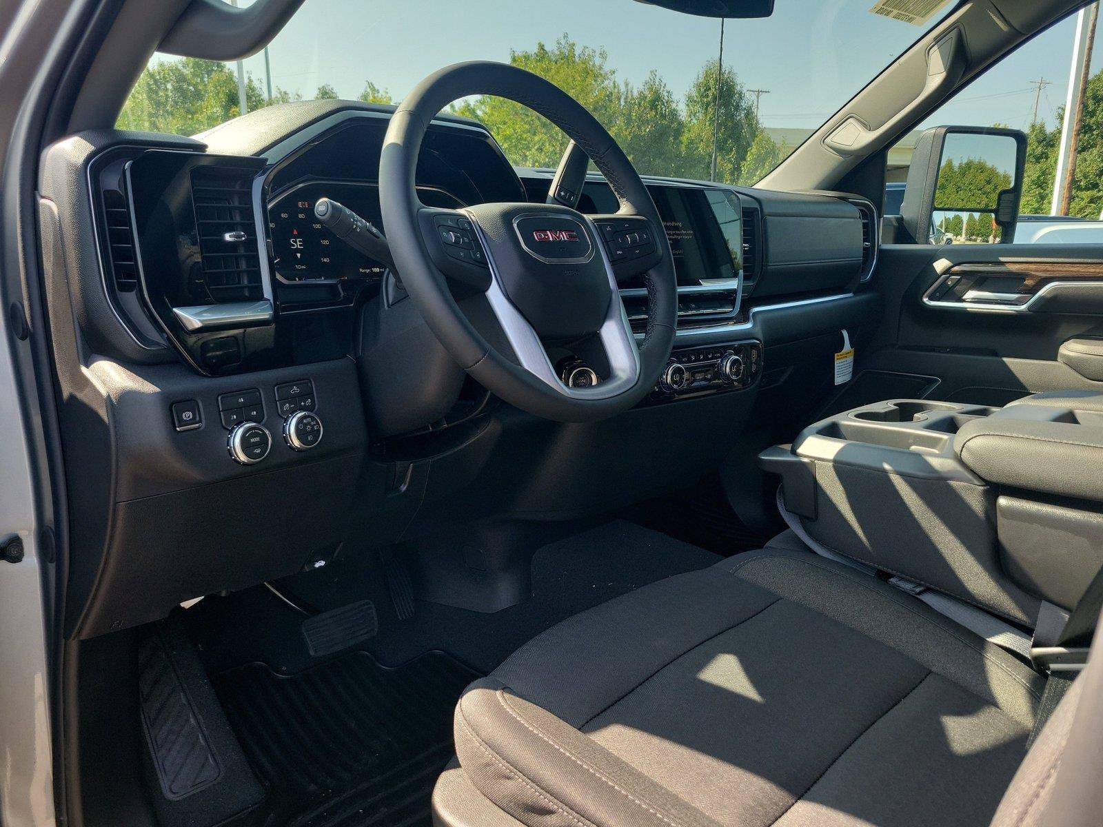 New 2026 GMC Sierra 2500 SLE w/ SLE Value Package; AWD/4WD image 22