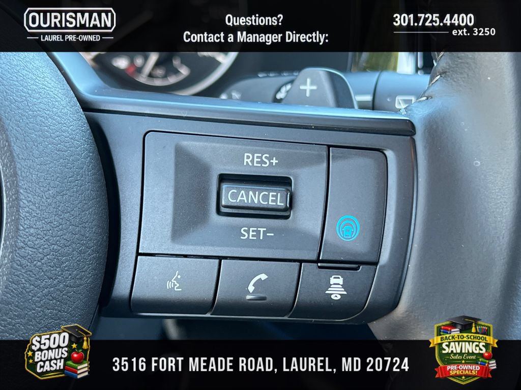 Used 2025 Nissan Pathfinder SV FWD image 22
