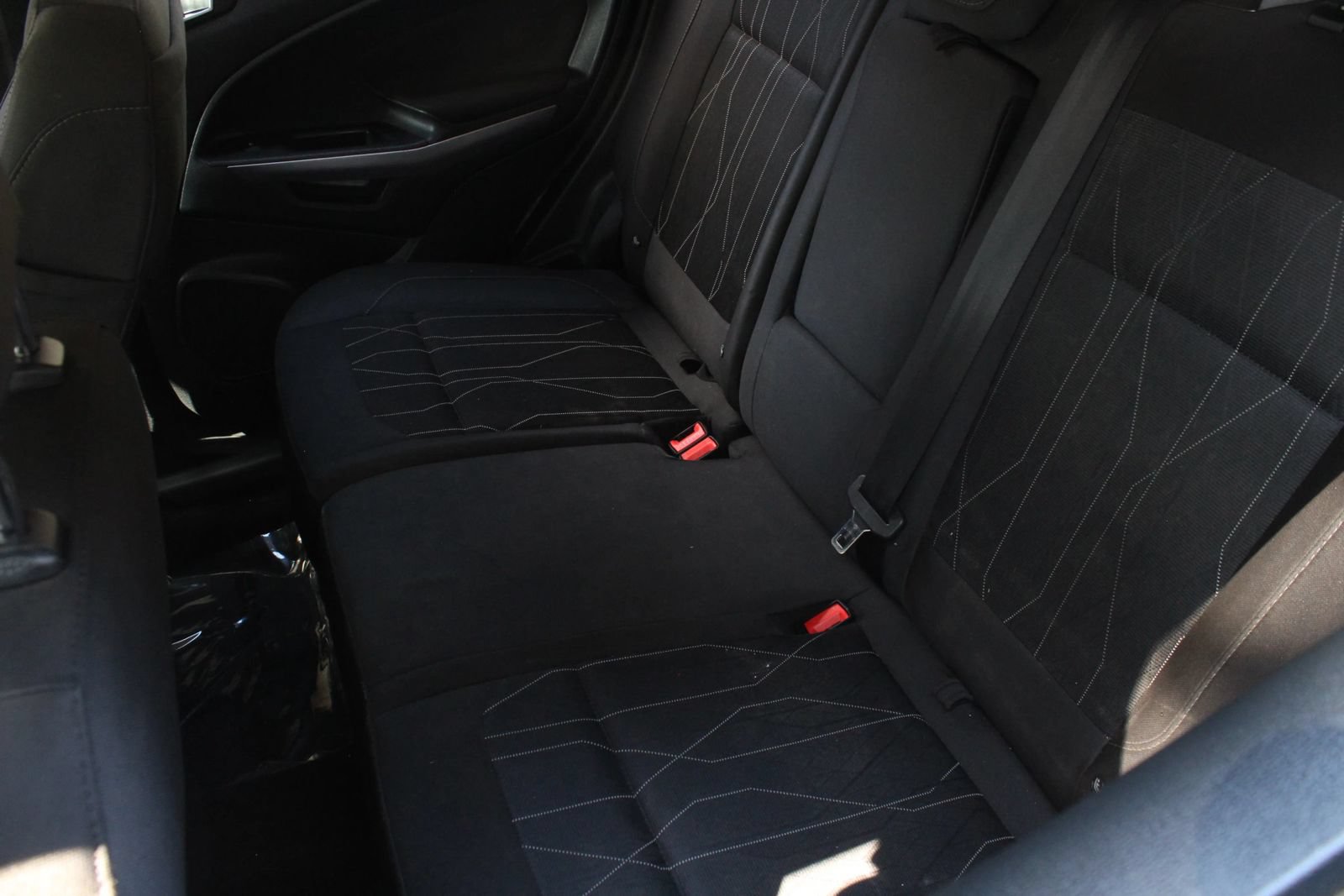 Used 2018 Ford EcoSport SE FWD image 18