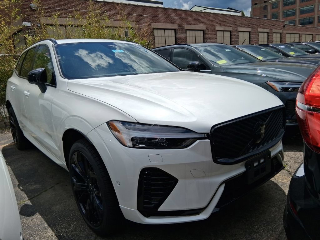 New 2026 Volvo XC60 T8 Ultra w/ Protection Package Premier AWD/4WD image 2