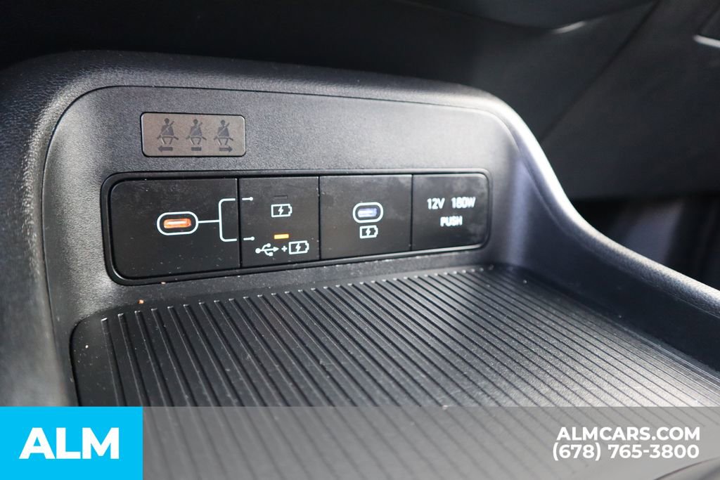 Used 2025 Hyundai Kona SEL image 30