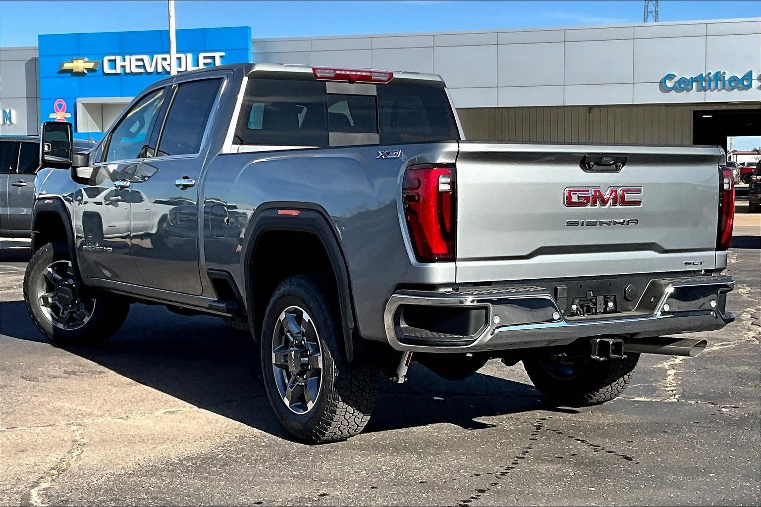 New 2026 GMC Sierra 2500 SLT image 3