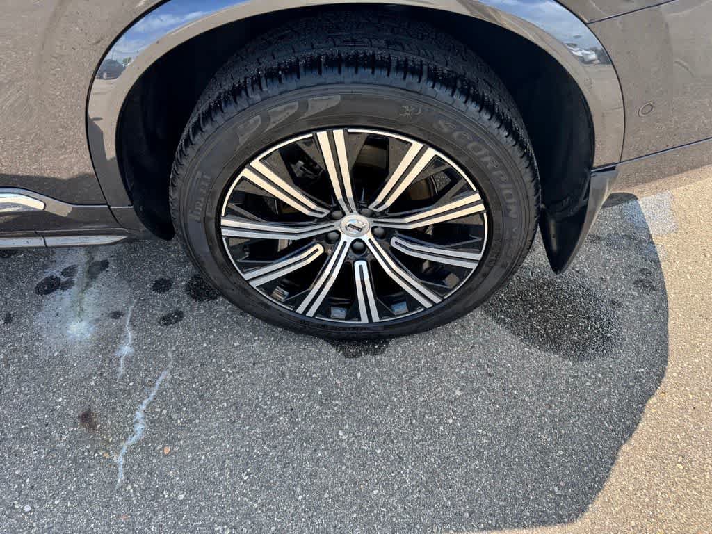 Used 2024 Volvo XC90 B6 Plus w/ Protection Package Premier AWD/4WD image 12