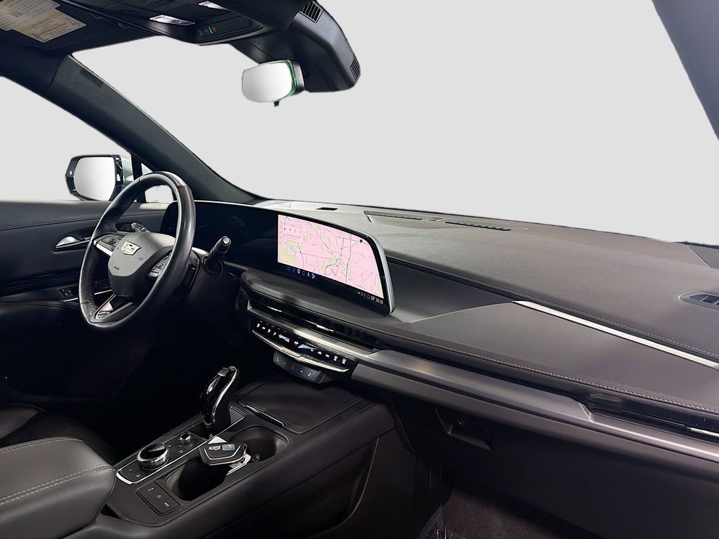 Used 2024 Cadillac XT4 Luxury w/ LPO, Floor Liner Package image 28