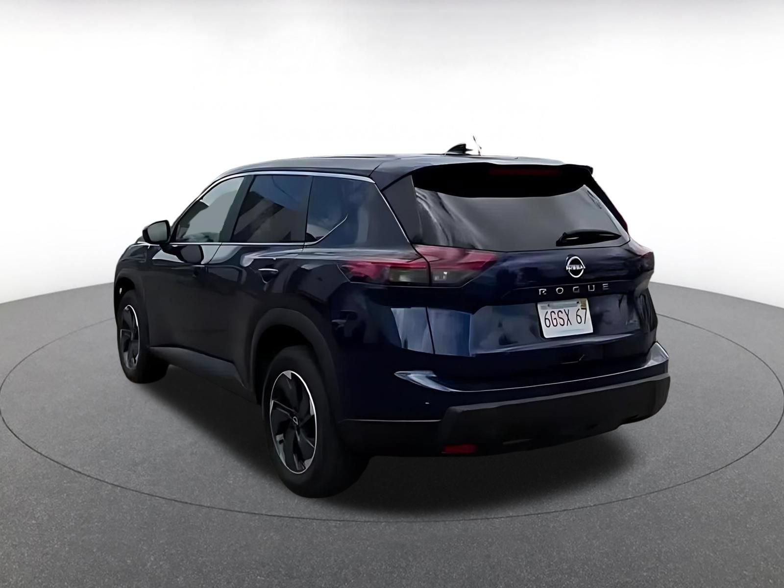 Used 2025 Nissan Rogue SV AWD/4WD image 10