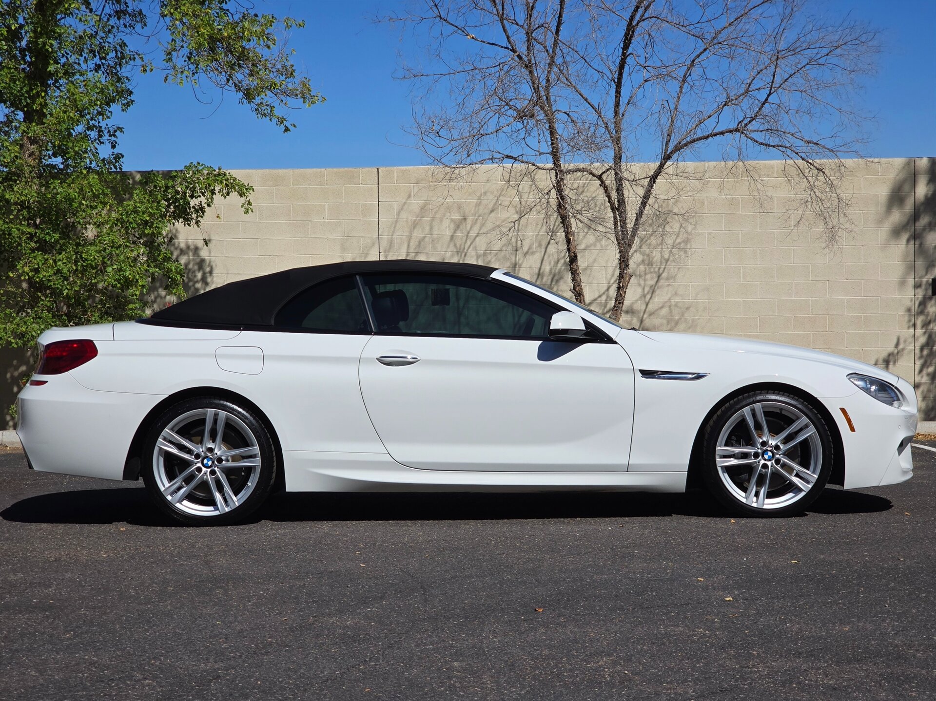 Used 2015 BMW 640i Convertible image 13