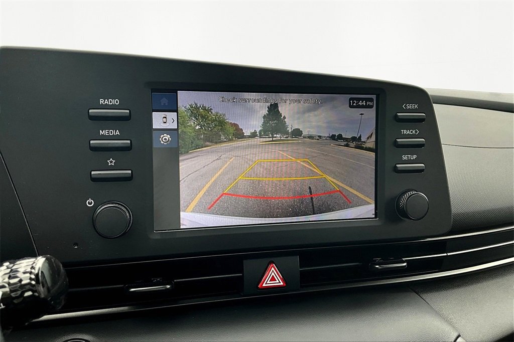 Certified 2025 Hyundai Elantra Sport image 21