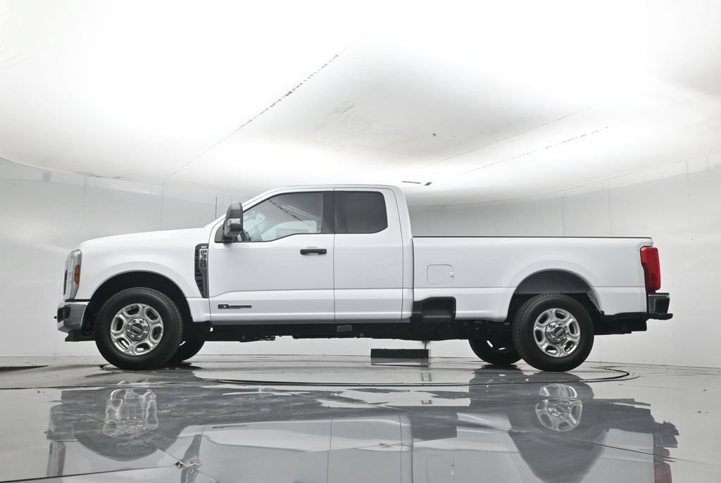 New 2026 Ford F350 XLT RWD image 7