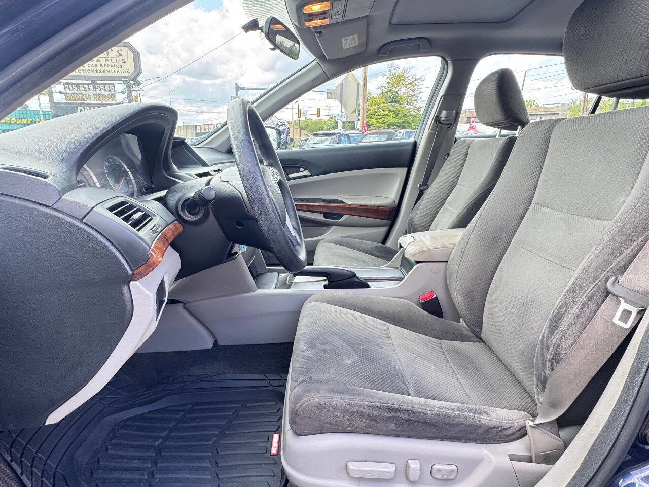 Used 2012 Honda Accord EX image 10