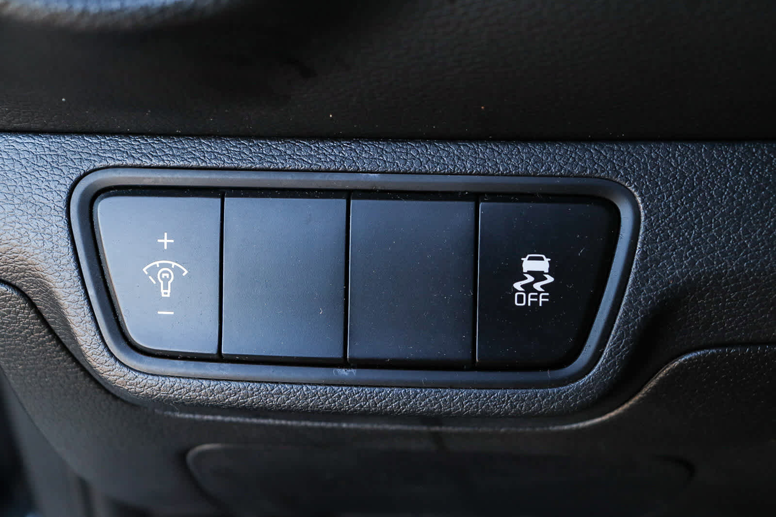 Used 2022 Kia Forte LXS image 23