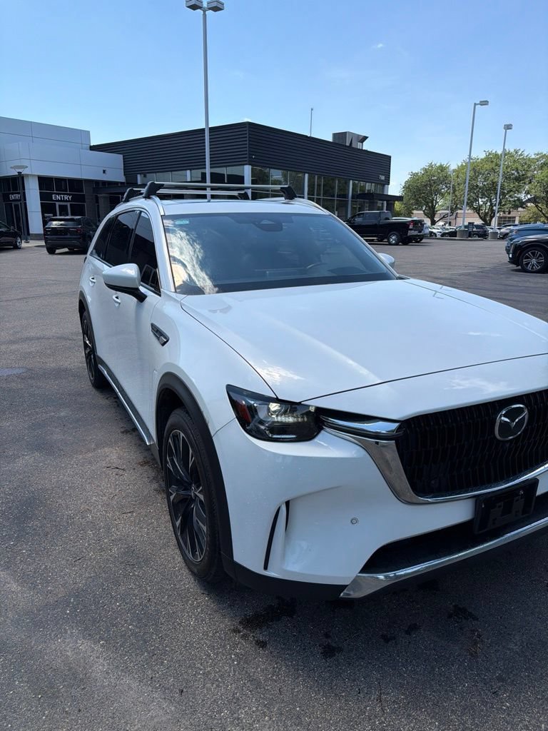 Used 2024 MAZDA CX-90 Plug-In Hybrid w/ Premium Plus AWD/4WD image 3