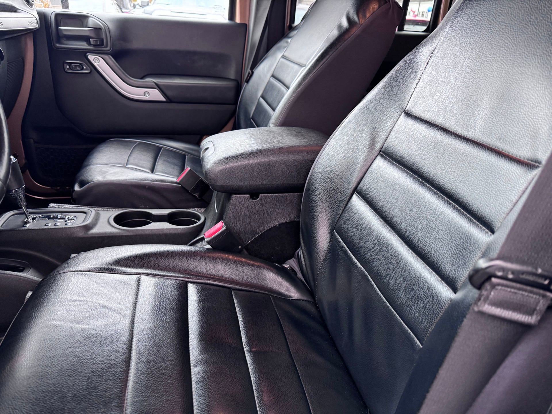 Used 2015 Jeep Wrangler Unlimited Sport w/ Quick Order Package 24S image 16