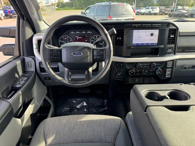 Used 2024 Ford F350 XLT AWD/4WD image 18