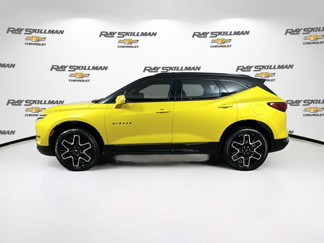 Used 2023 Chevrolet Blazer RS w/ Driver Confidence II Package FWD image 4