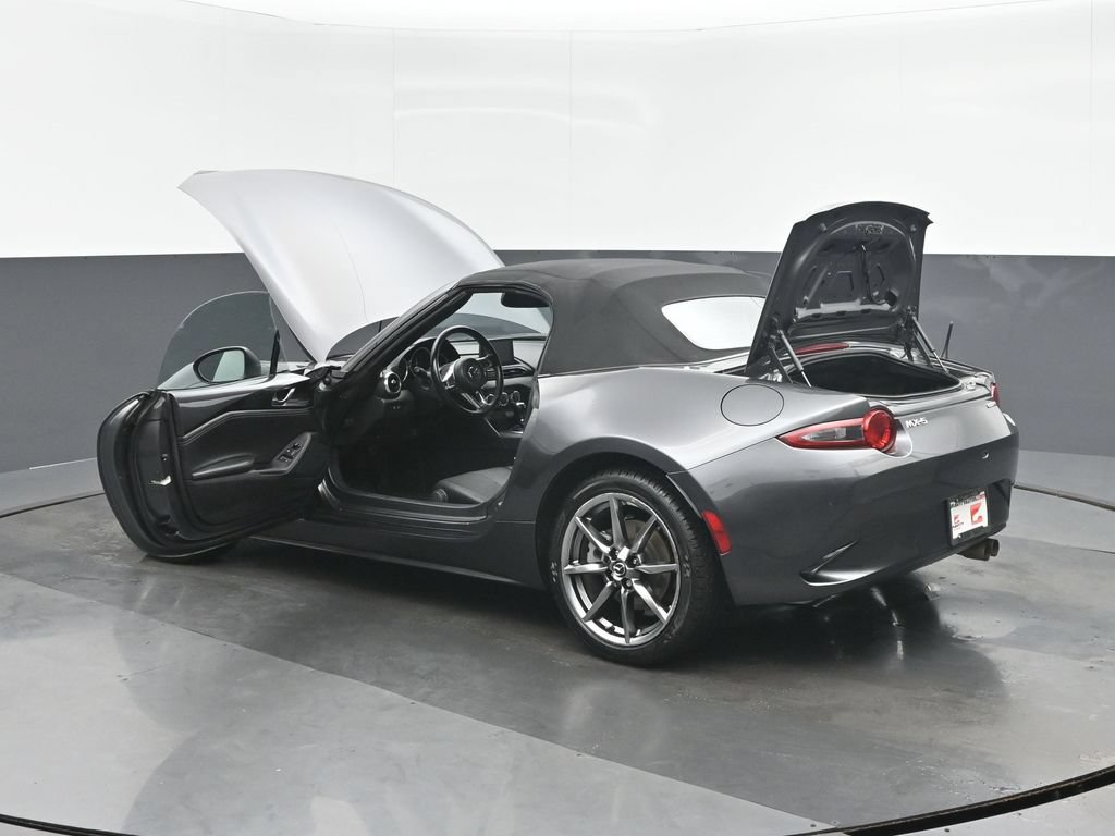 Used 2022 MAZDA MX-5 Miata Grand Touring w/ Weather Package RWD image 38