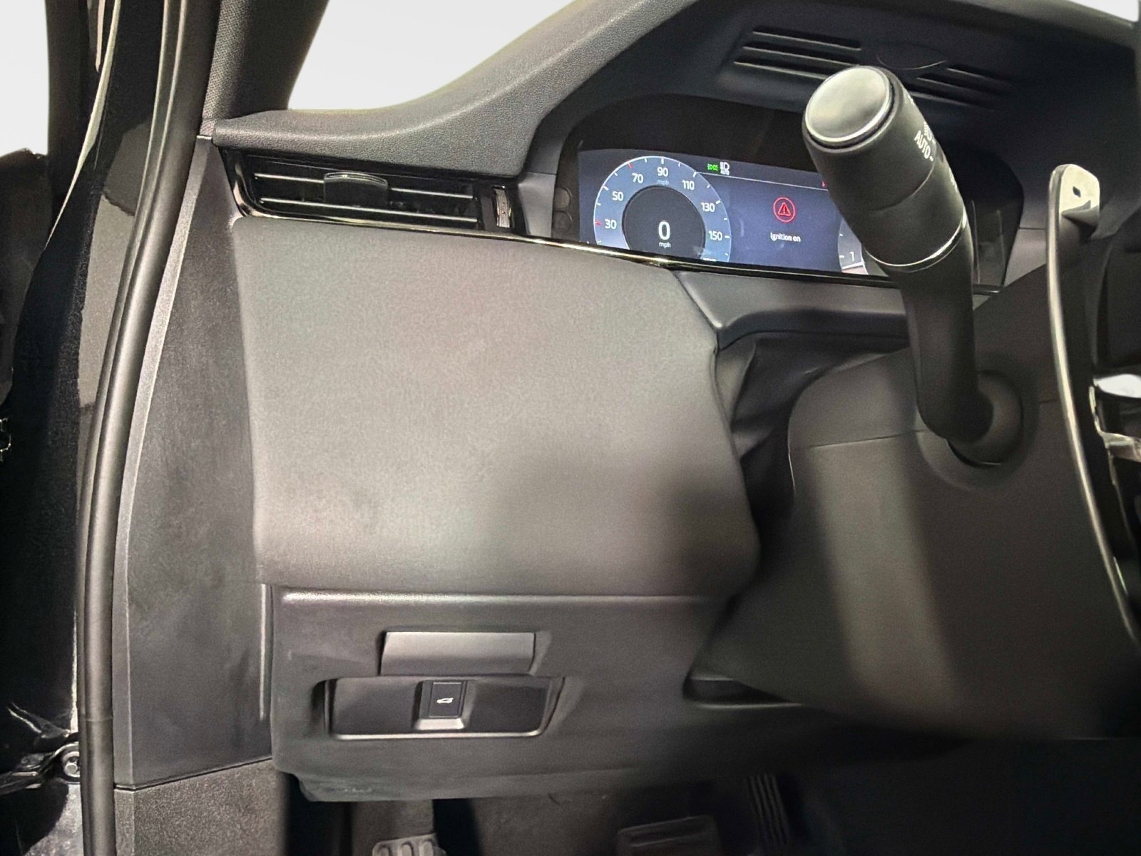 Used 2026 Land Rover Range Rover Evoque S image 47