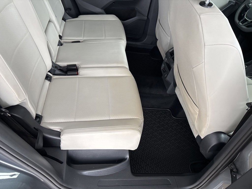 Used 2020 Volkswagen Tiguan SEL image 27