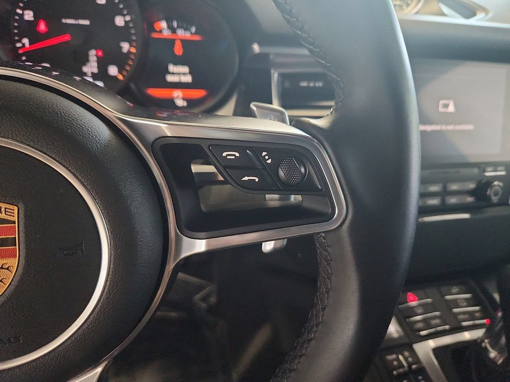 Used 2018 Porsche Macan AWD/4WD image 21