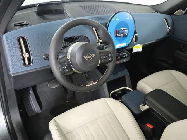 New 2025 MINI Cooper Countryman SE w/ Comfort Package Max AWD/4WD image 9