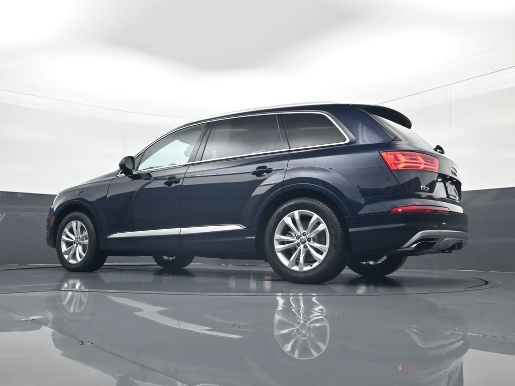 Used 2017 Audi Q7 3.0T Premium Plus w/ Premium Plus Package AWD/4WD image 28