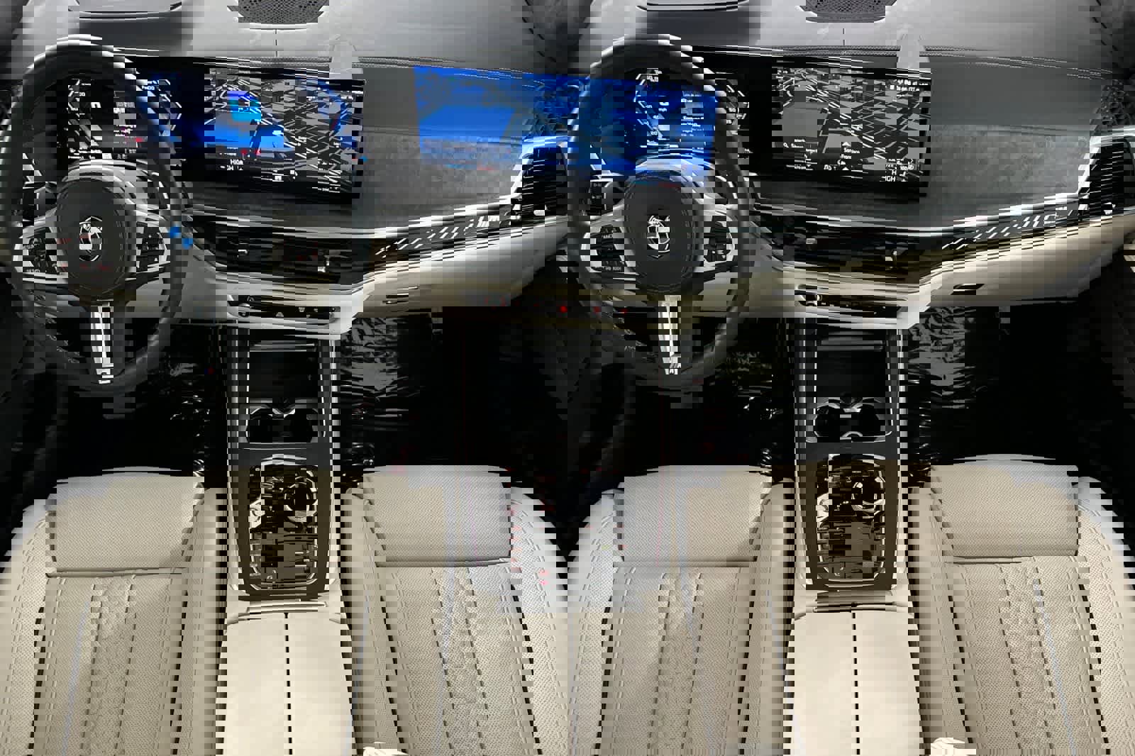 Used 2025 BMW X7 M60i image 3