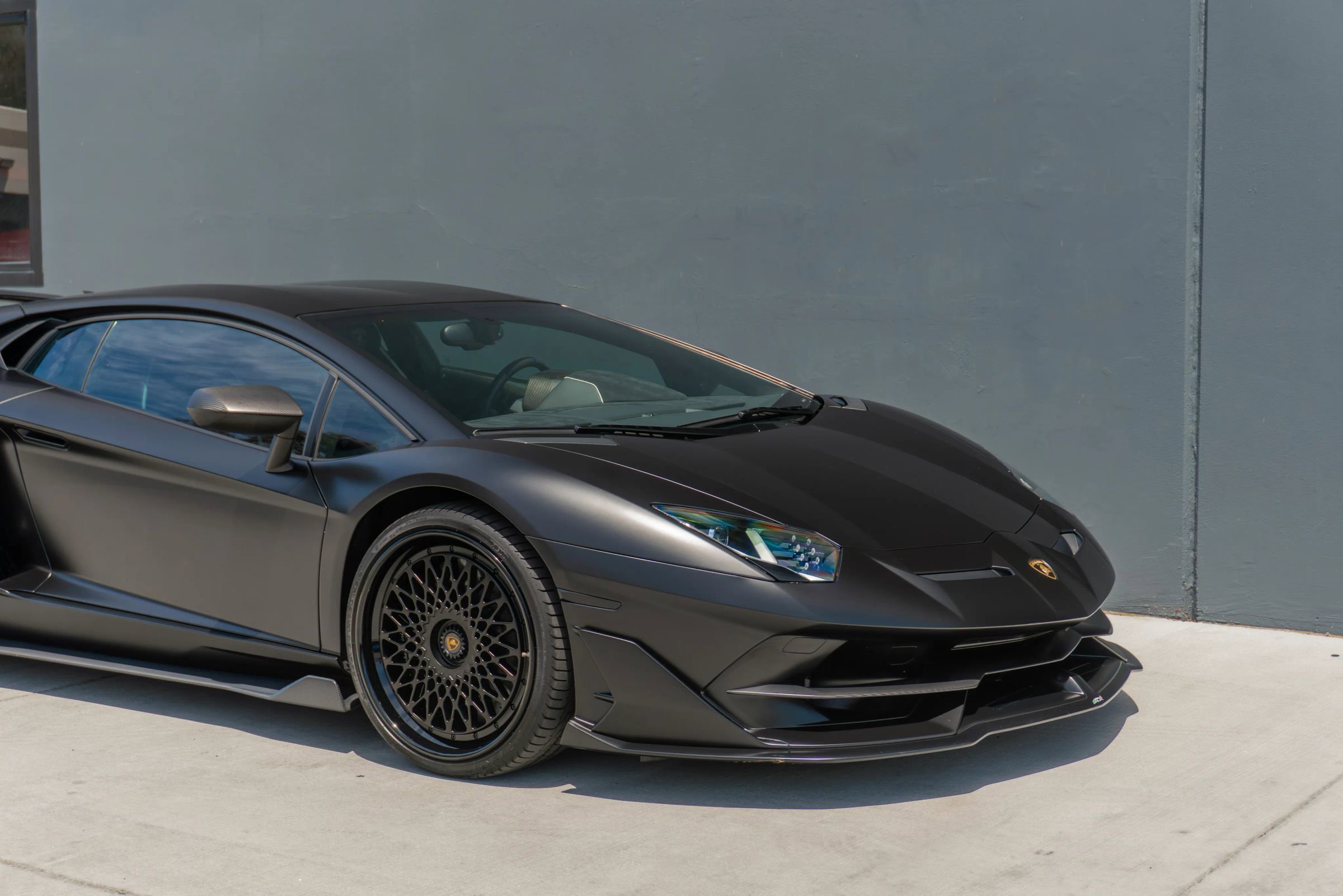 Used 2019 Lamborghini Aventador SVJ AWD/4WD image 44