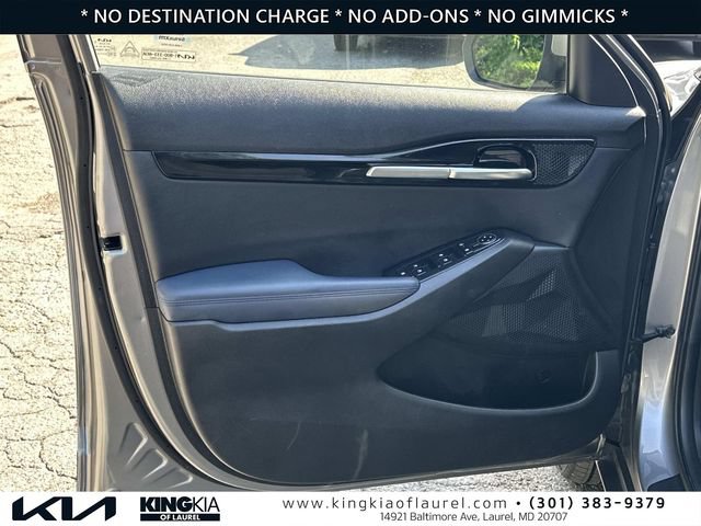Used 2024 Kia Seltos S AWD/4WD image 19