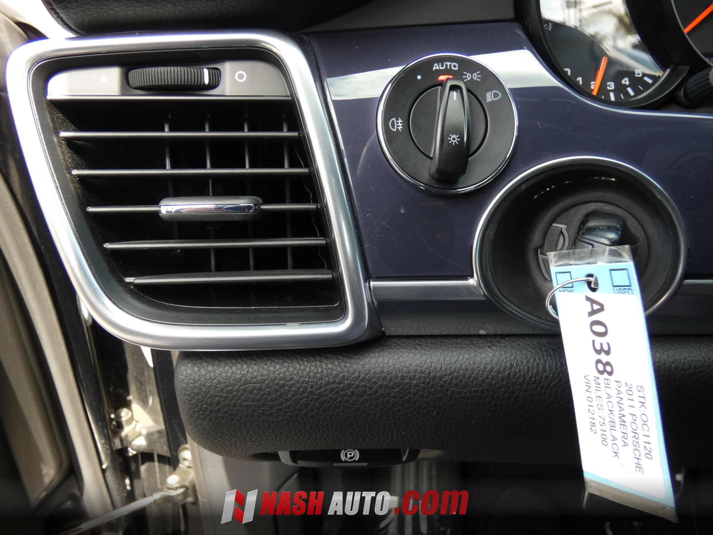 Used 2011 Porsche Panamera 4 AWD/4WD image 58