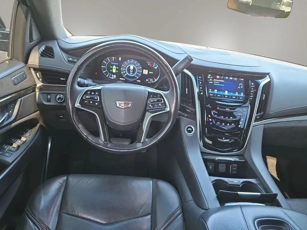 Used 2019 Cadillac Escalade Platinum AWD/4WD image 10