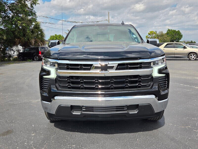 New 2026 Chevrolet Silverado 1500 LT w/ LPO, Dark Essentials Package RWD image 5