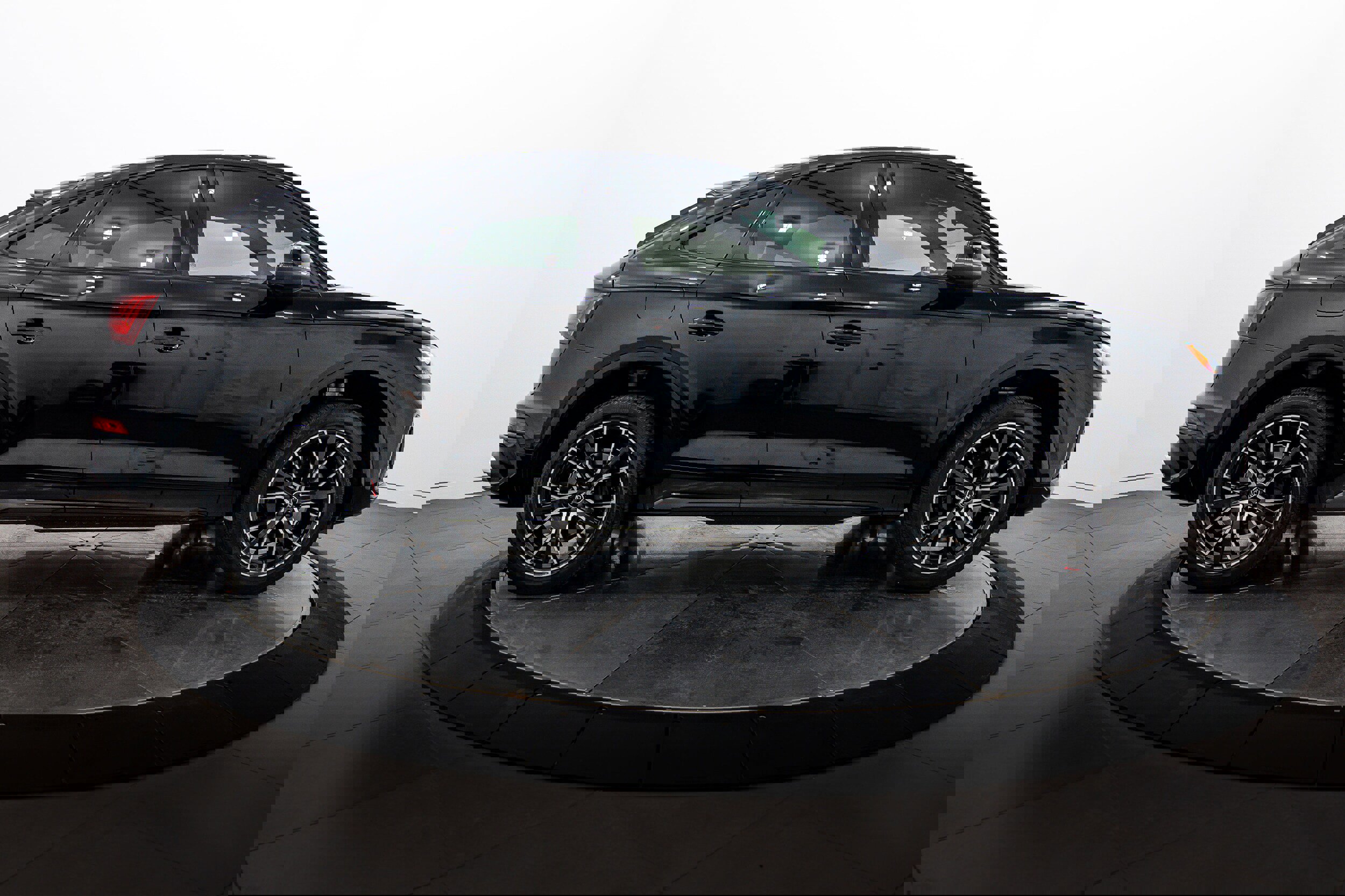 Certified 2024 Audi SQ5 Prestige w/ Prestige Package AWD/4WD image 3