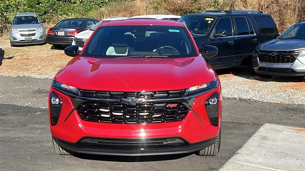 New 2026 Chevrolet Trax RS image 2