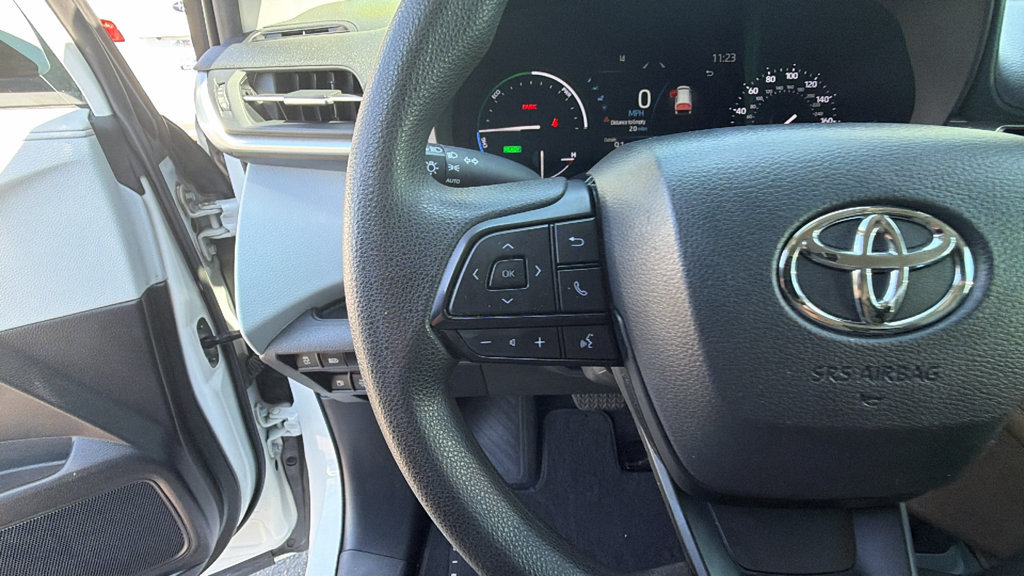 Used 2025 Toyota Sienna LE FWD image 25