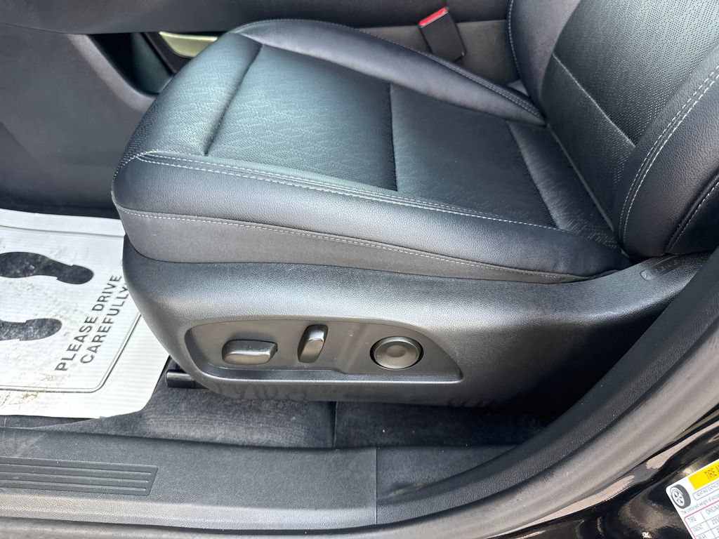 Used 2026 Chevrolet Equinox LT w/ Convenience Package II AWD/4WD image 28