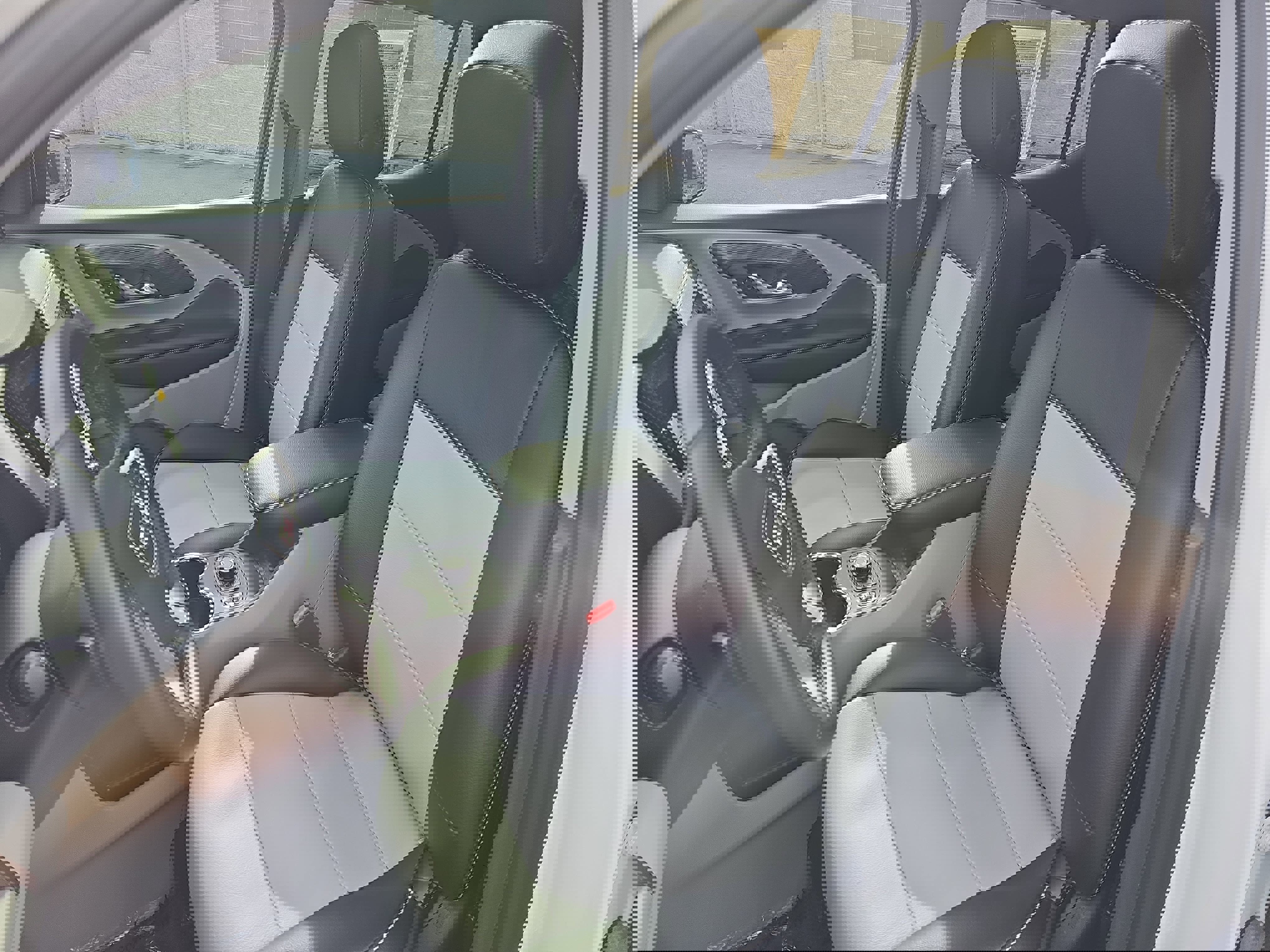 Used 2024 GMC Terrain SLT w/ Infotainment Package II image 16