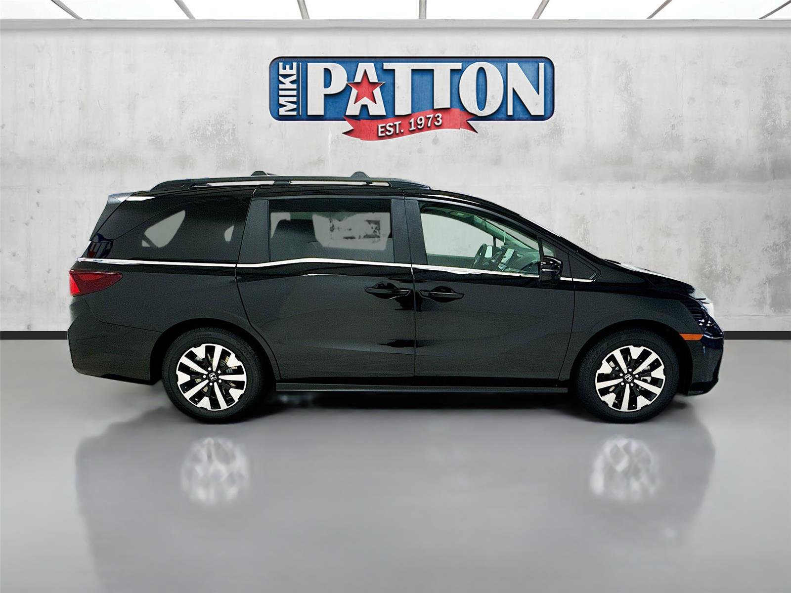 New 2026 Honda Odyssey EX-L image 8