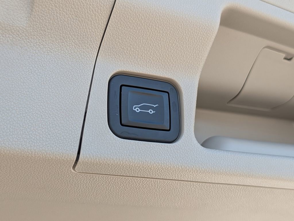 Used 2019 GMC Acadia Denali w/ Technology Package image 26