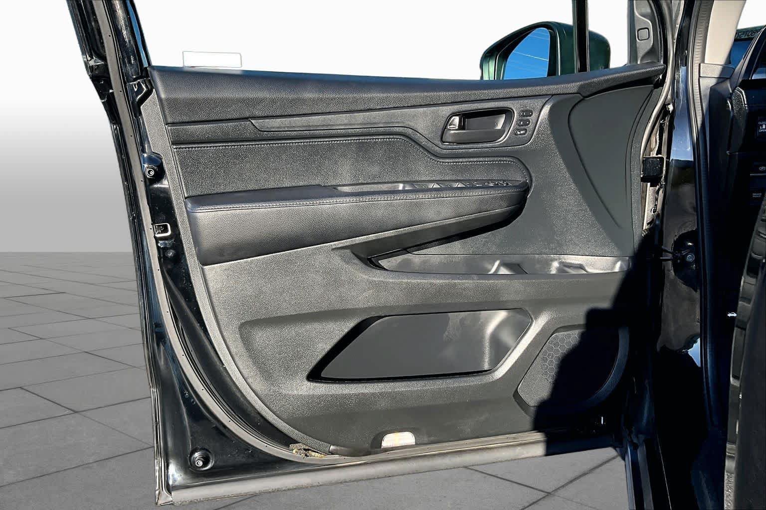 Used 2023 Honda Odyssey EX-L image 22