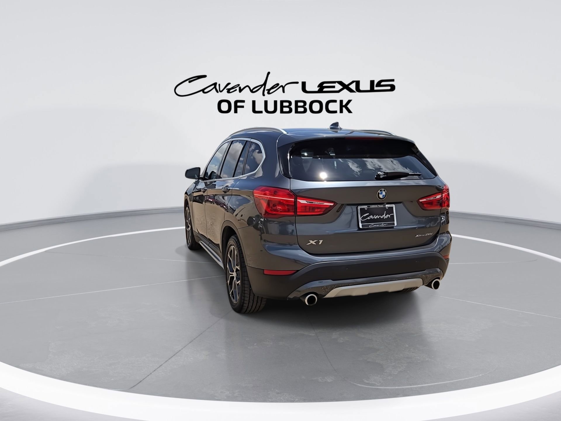 Used 2022 BMW X1 xDrive28i AWD/4WD image 7