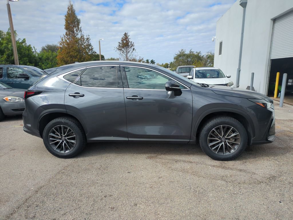 Used 2023 Lexus NX 250 FWD w/ Towing Package (2000 Lbs) image 5