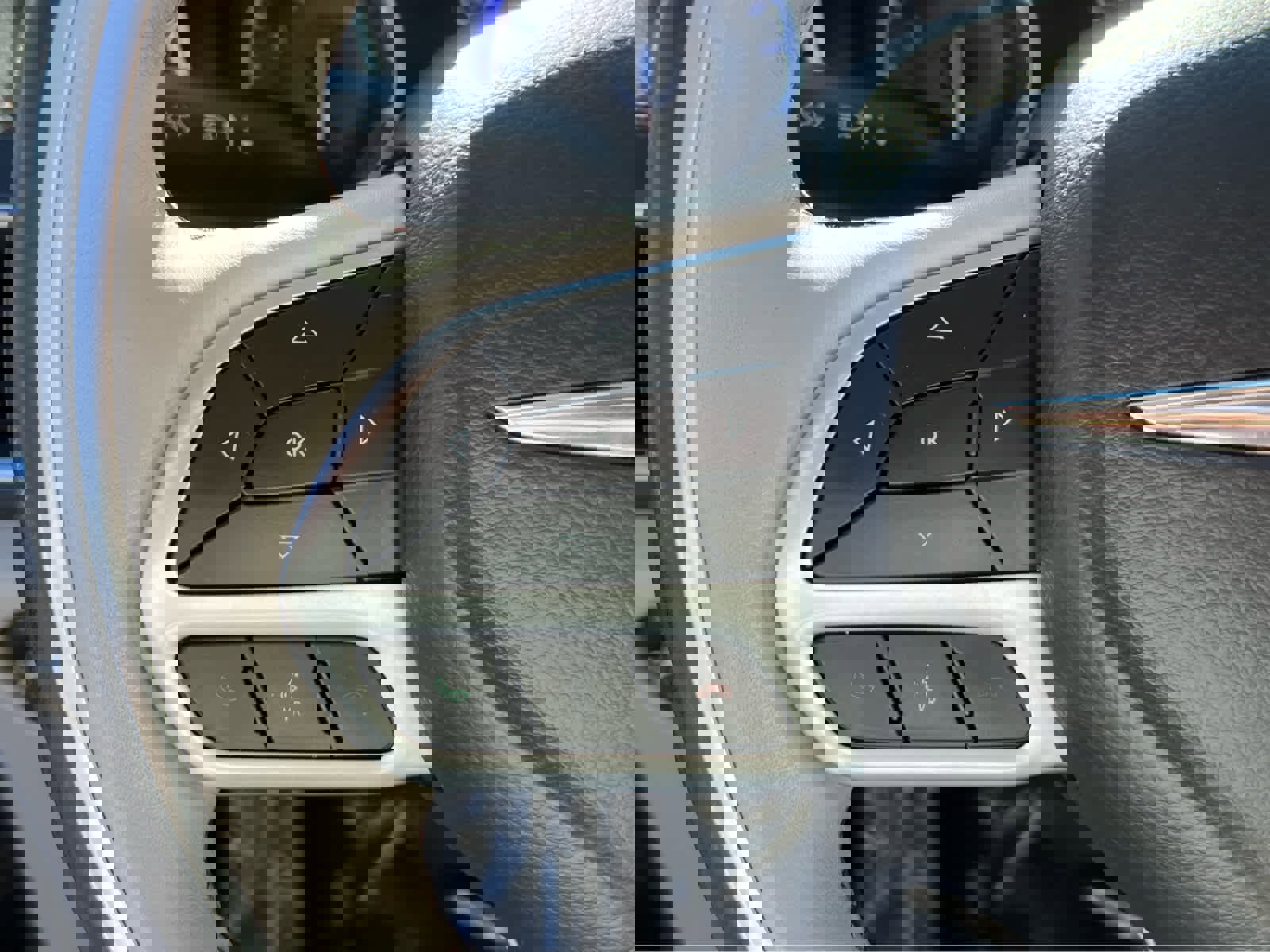 Used 2020 Chrysler Pacifica Limited image 30