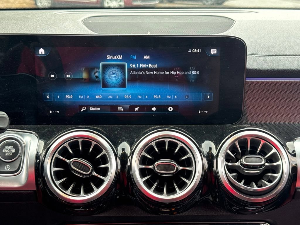 Used 2022 Mercedes-Benz GLB 35 AMG 4MATIC image 18