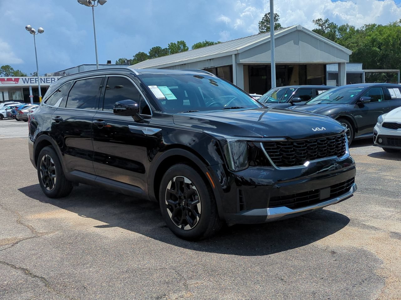 Certified 2024 Kia Sorento S w/ Panoramic Sunroof Package FWD image 3