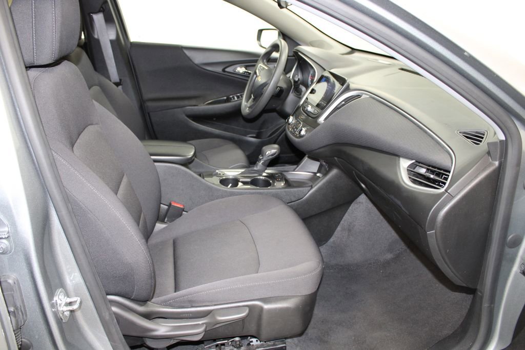 Used 2024 Chevrolet Malibu LT image 26