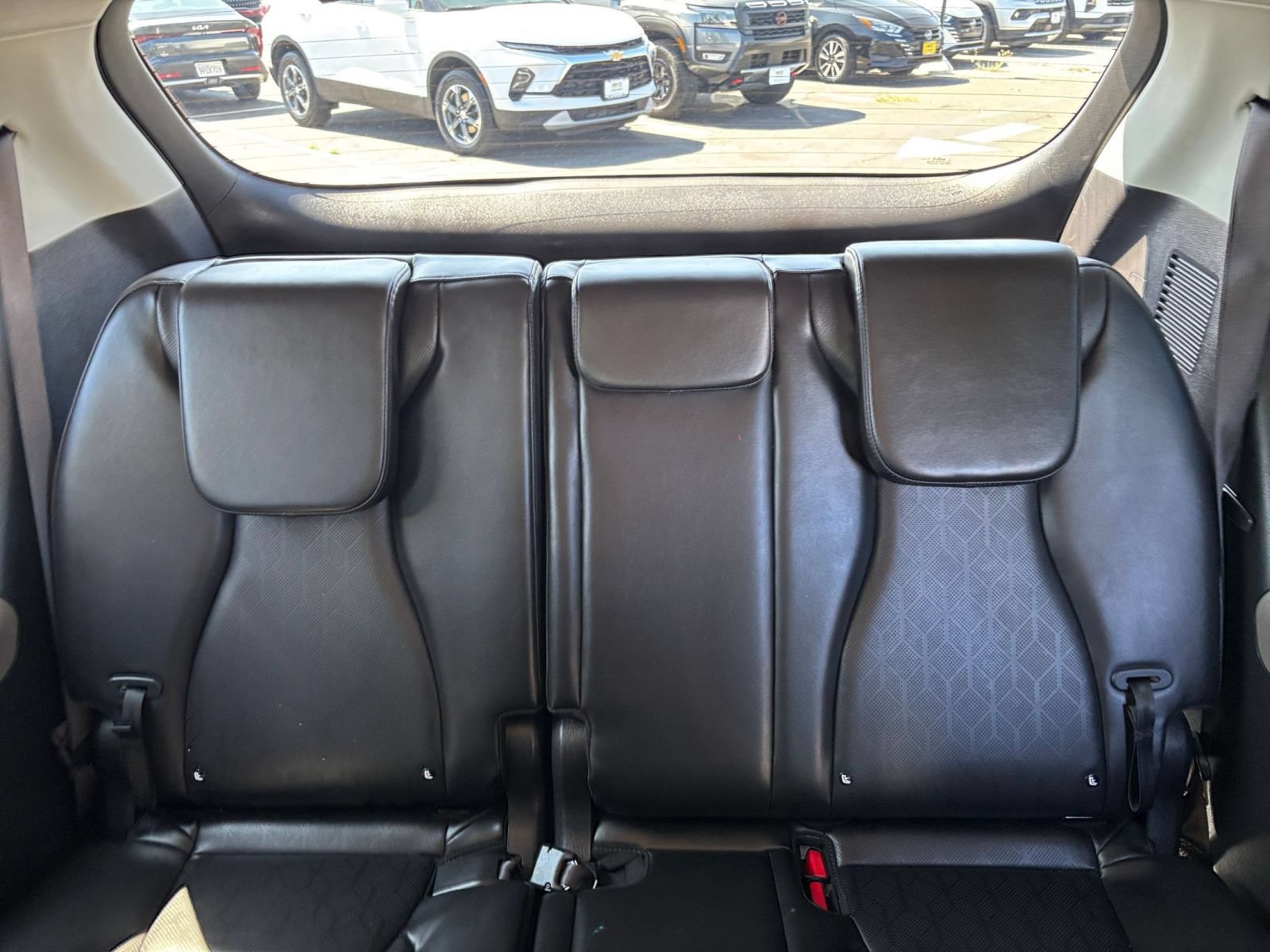 Used 2026 Kia Carnival FWD image 50