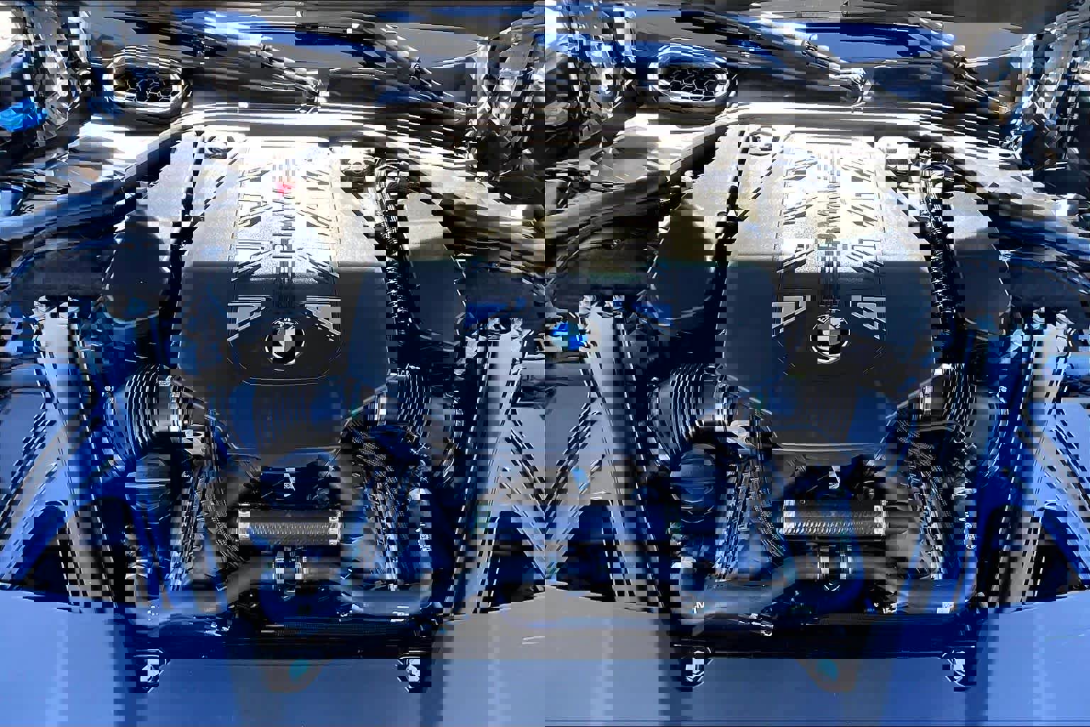 Used 2023 BMW 760i xDrive w/ Executive Package image 32