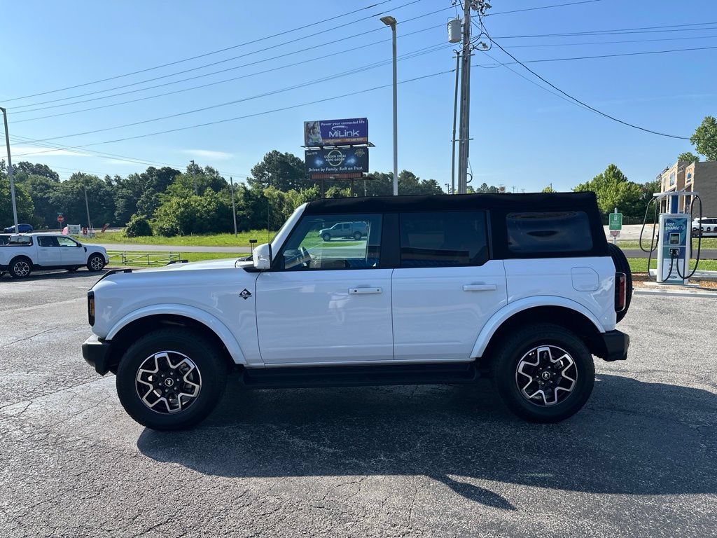 Used 2025 Ford Bronco Outer Banks AWD/4WD image 6