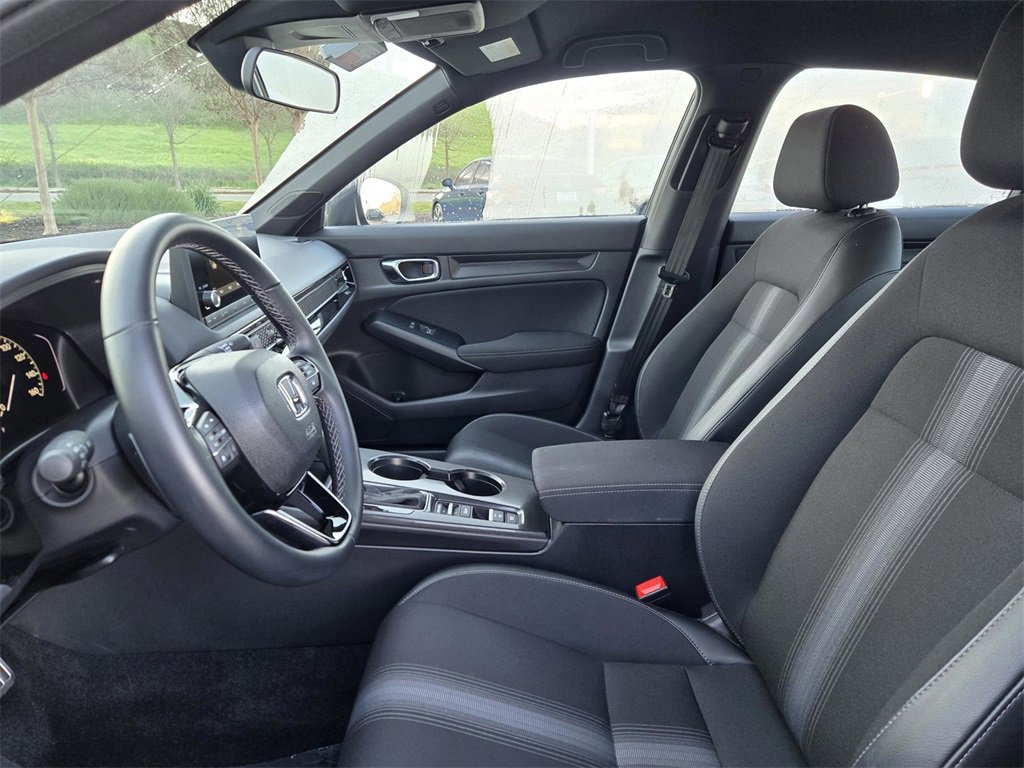 Used 2025 Honda Civic Sport image 26