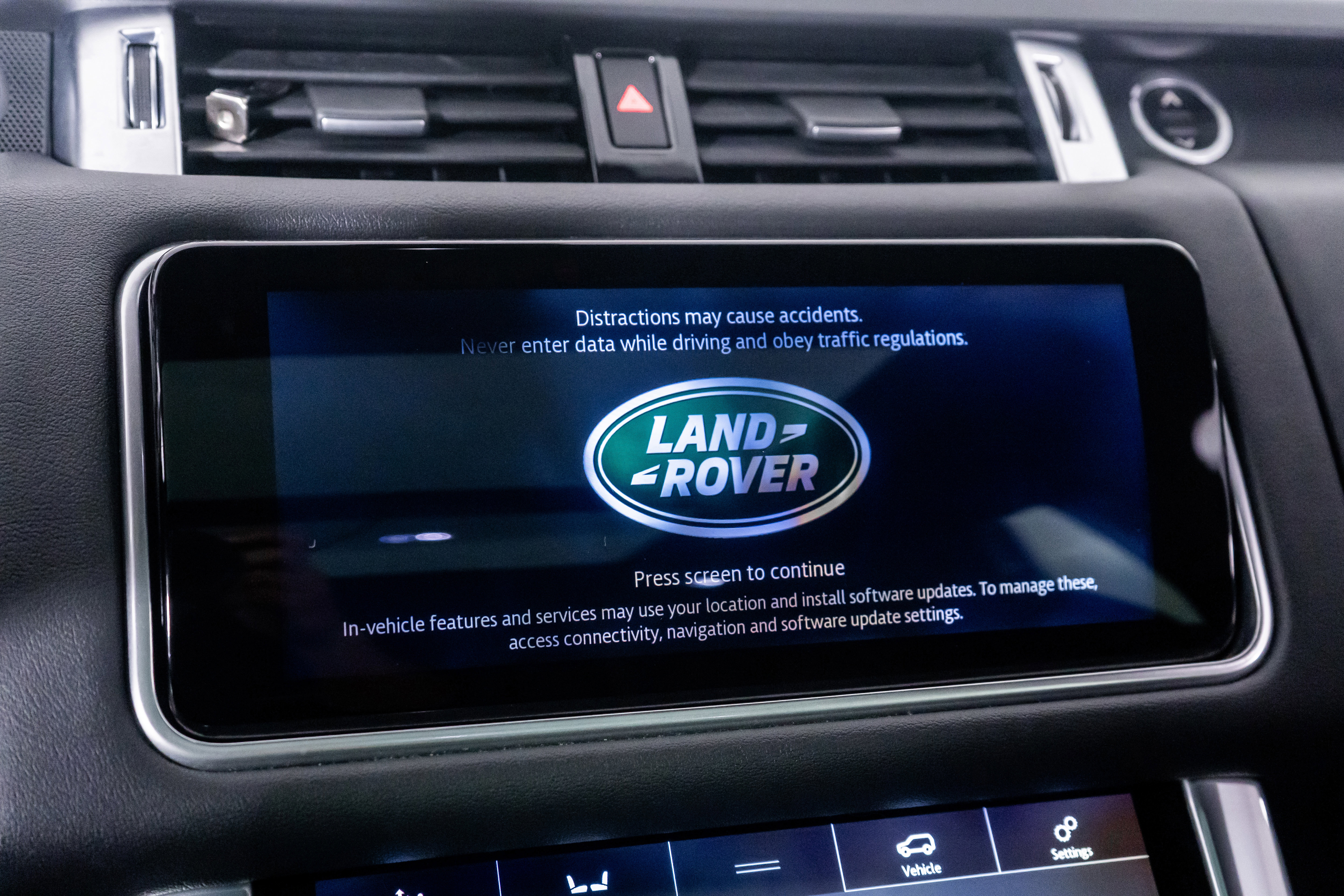 Used 2019 Land Rover Range Rover Sport HSE image 36