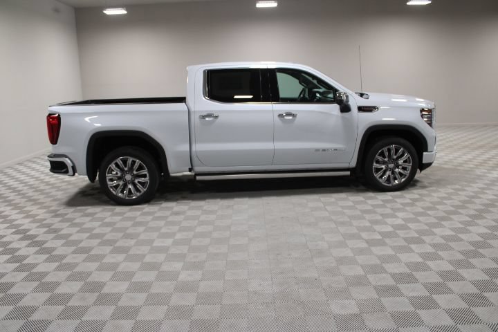 New 2026 GMC Sierra 1500 Denali w/ Denali Reserve Package AWD/4WD image 13